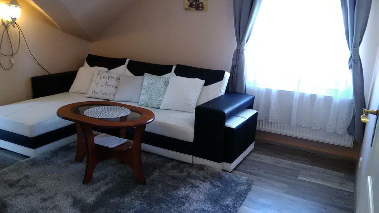 Ham-Ham National Park Hotel Havraníky Екстериор снимка